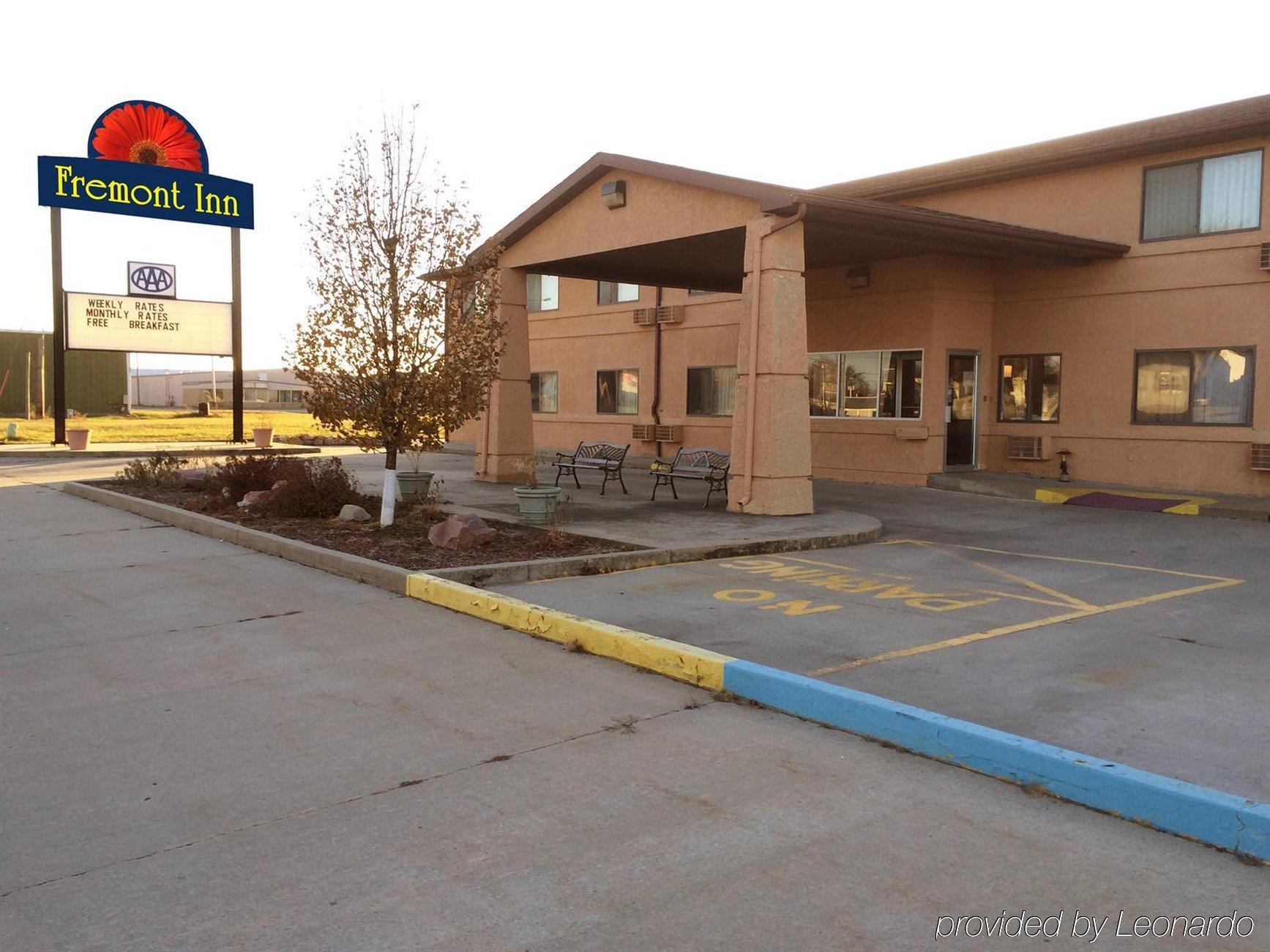 Super 8 By Wyndham Shenandoah Hotel Luaran gambar