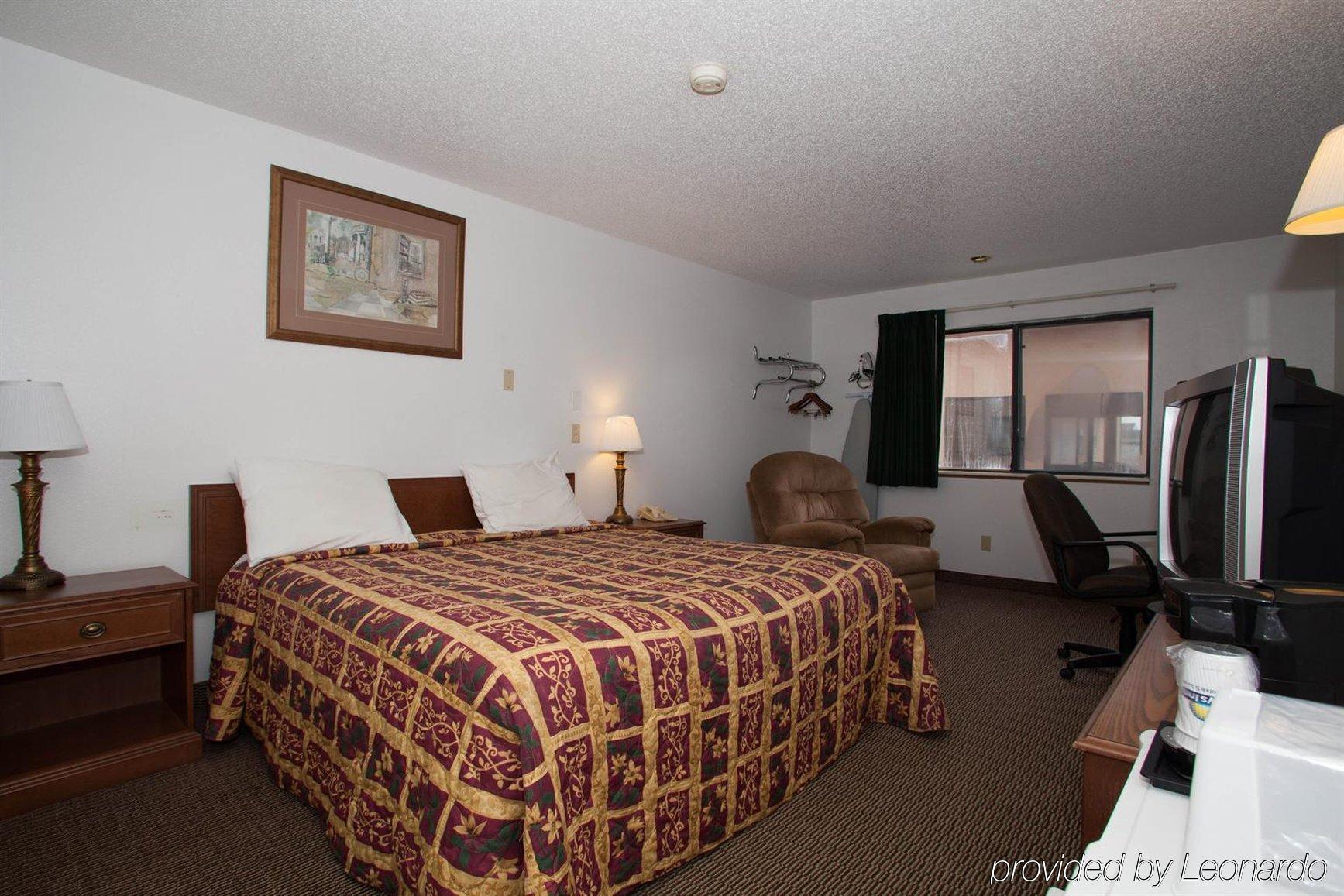 Super 8 By Wyndham Shenandoah Hotel Luaran gambar